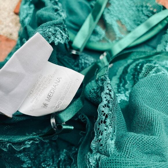 Elegant Teal Lace Chemise - Picture 8 of 8